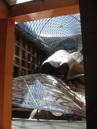 L&#039;atrium de la DZ-Bank con&ccedil;u par Gehry